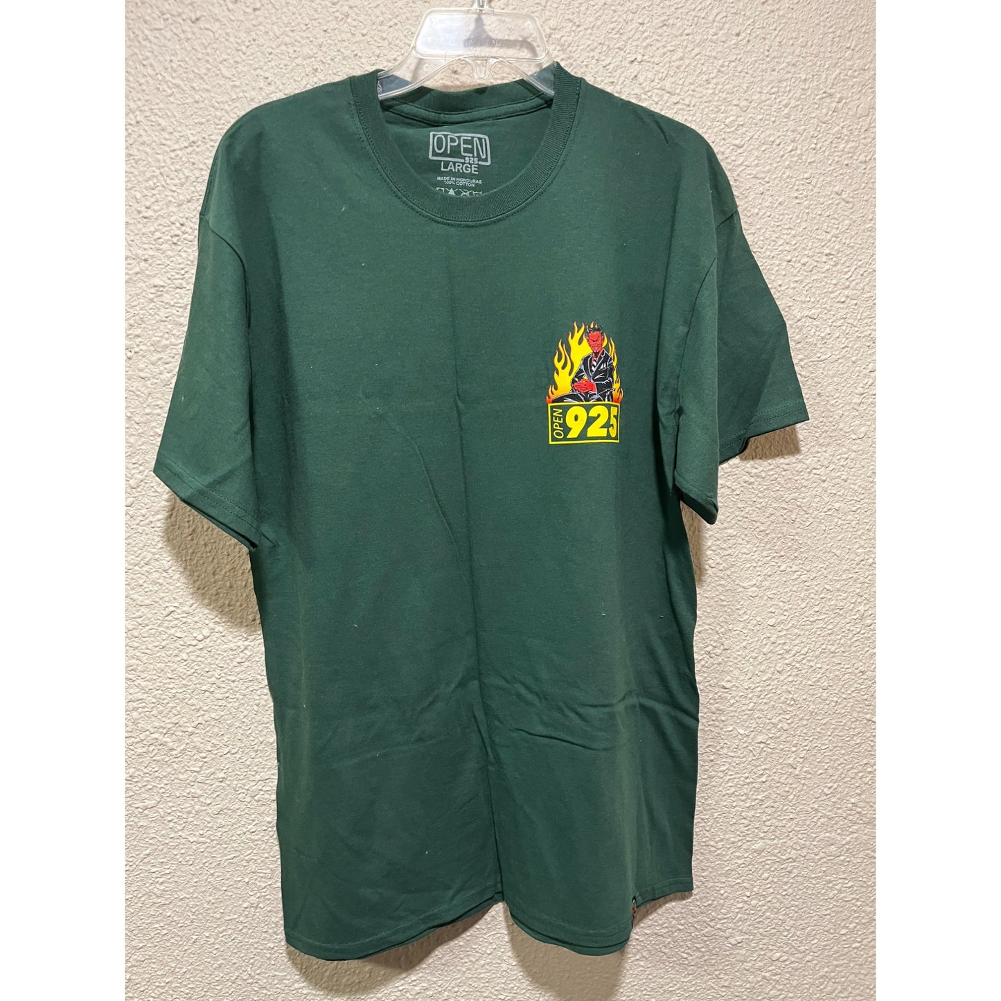 "Just because you did it" Green Short Sleeve Graphic T-shirt Size L