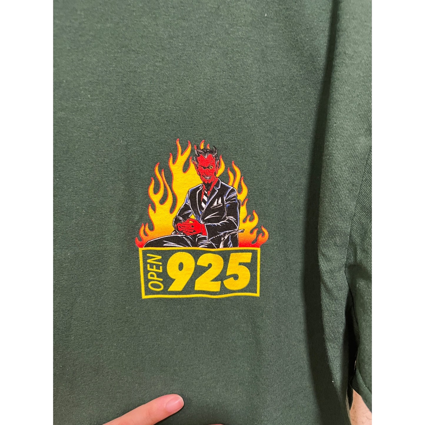"Just because you did it" Green Short Sleeve Graphic T-shirt Size L