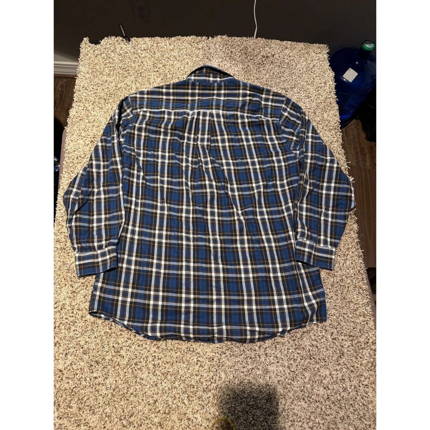 L.L.Bean Blue Plaid Button Down Shirt Men’s M Wrinkle Resistant Cotton Blend