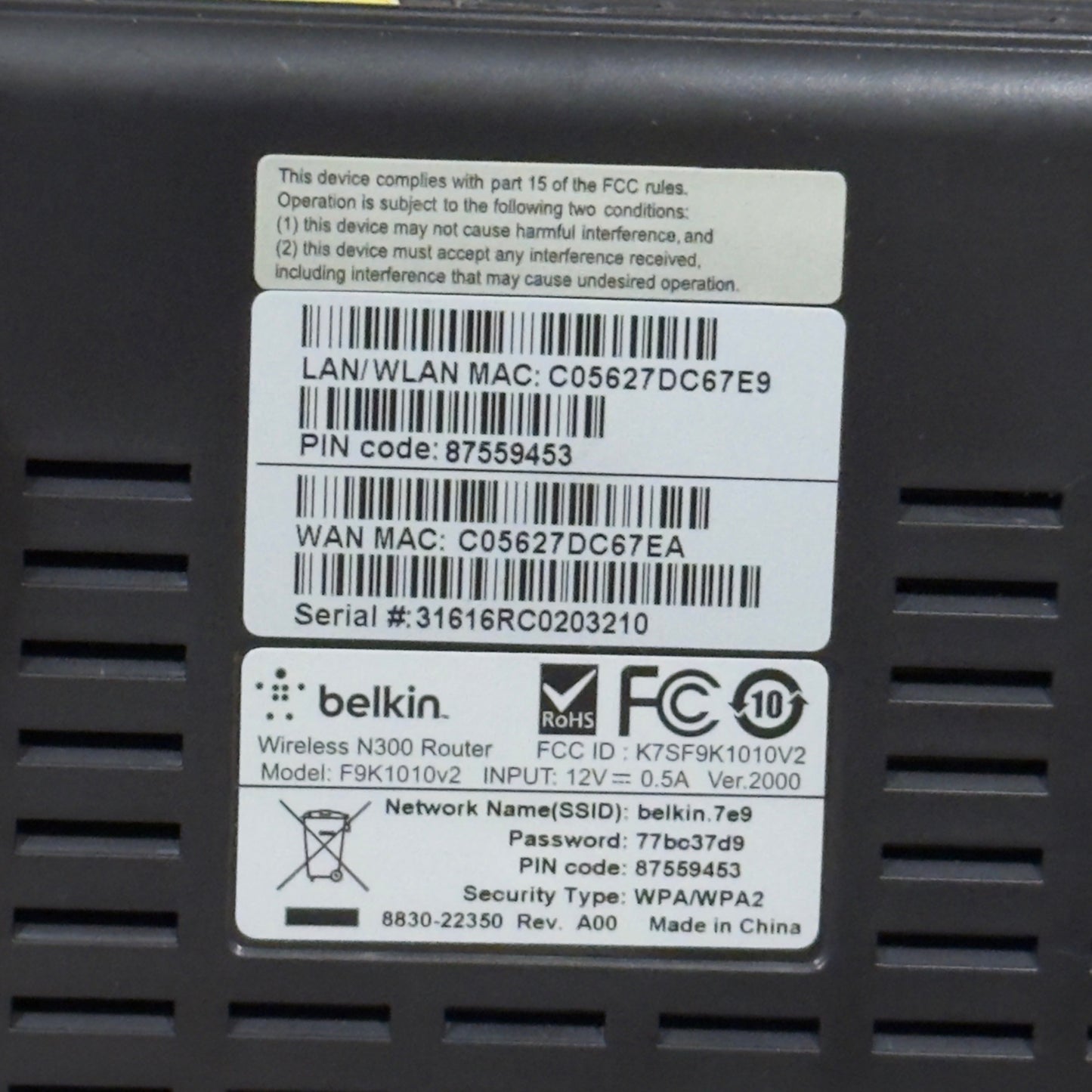 Belkin N300 Wi-Fi N Router F9K1007 Red Black Wireless Router