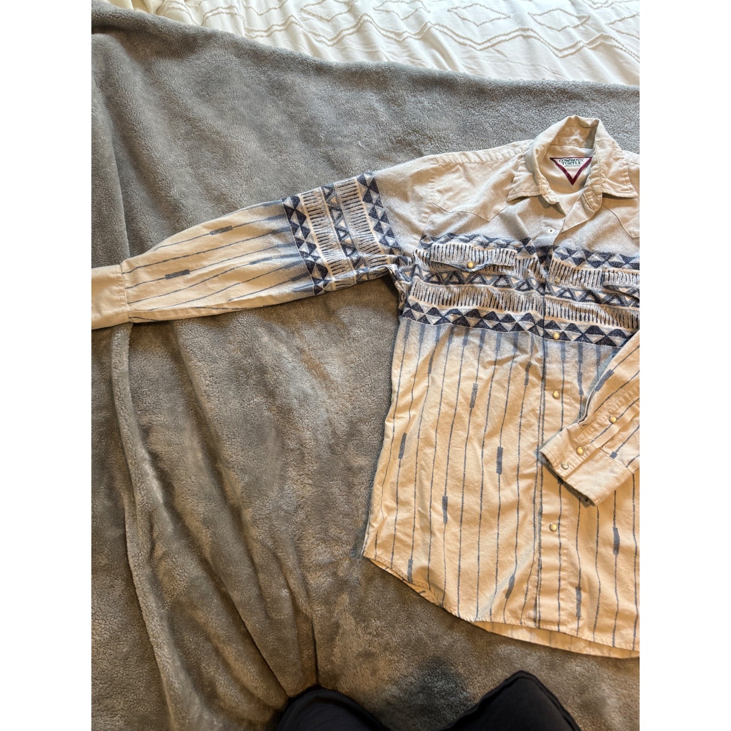 Vintage 80’s Cowboy Turtle Association Western Pattern Button Down Shirt – Size L