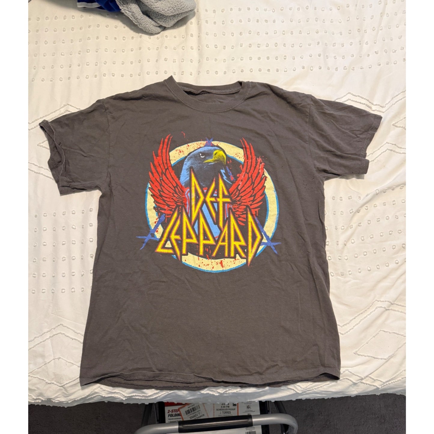 Def Leppard Women’s Dark Gray Short Sleeve Graphic T-Shirt Size M
