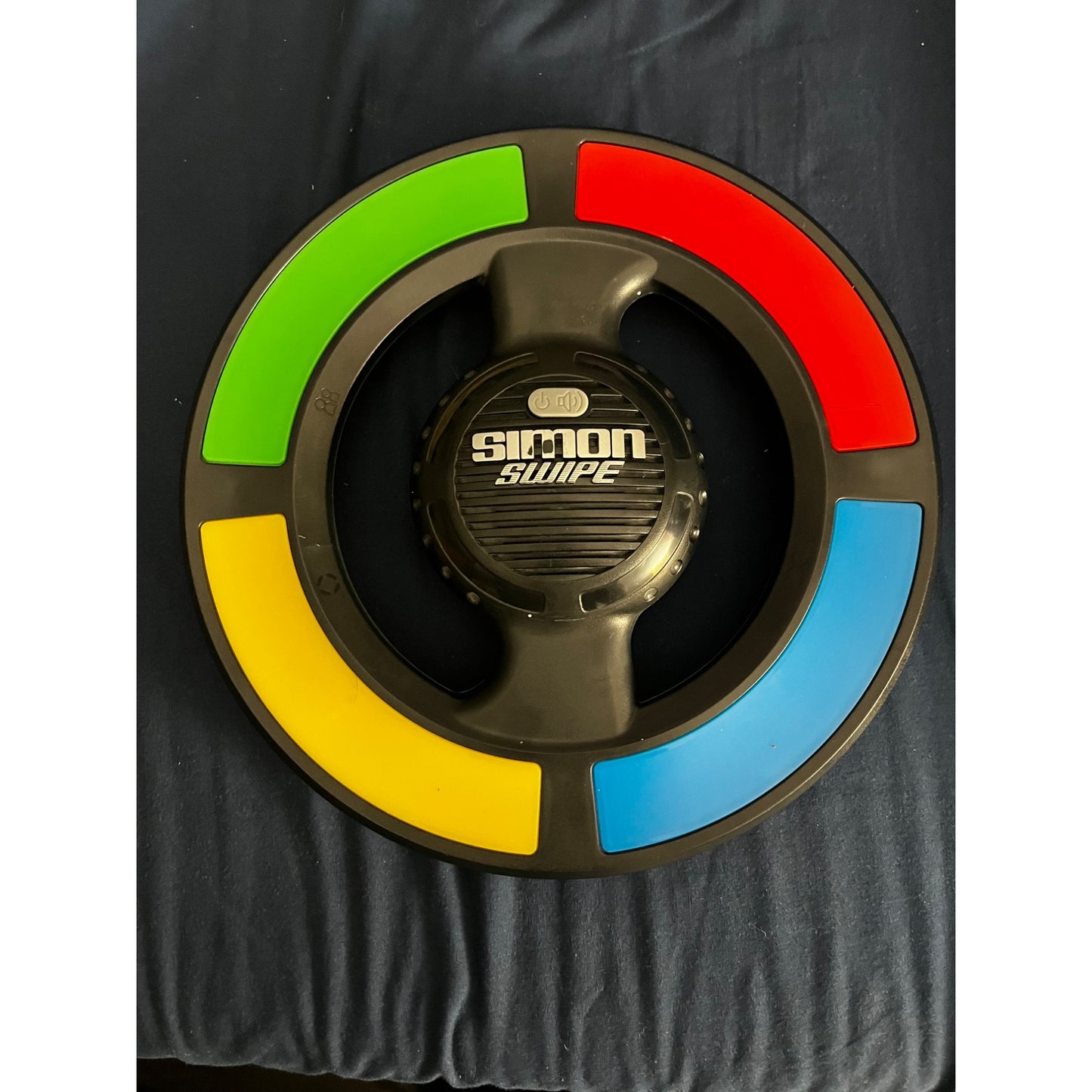 Simon Swipe Electronic Handheld Memory Game Hasbro 2013