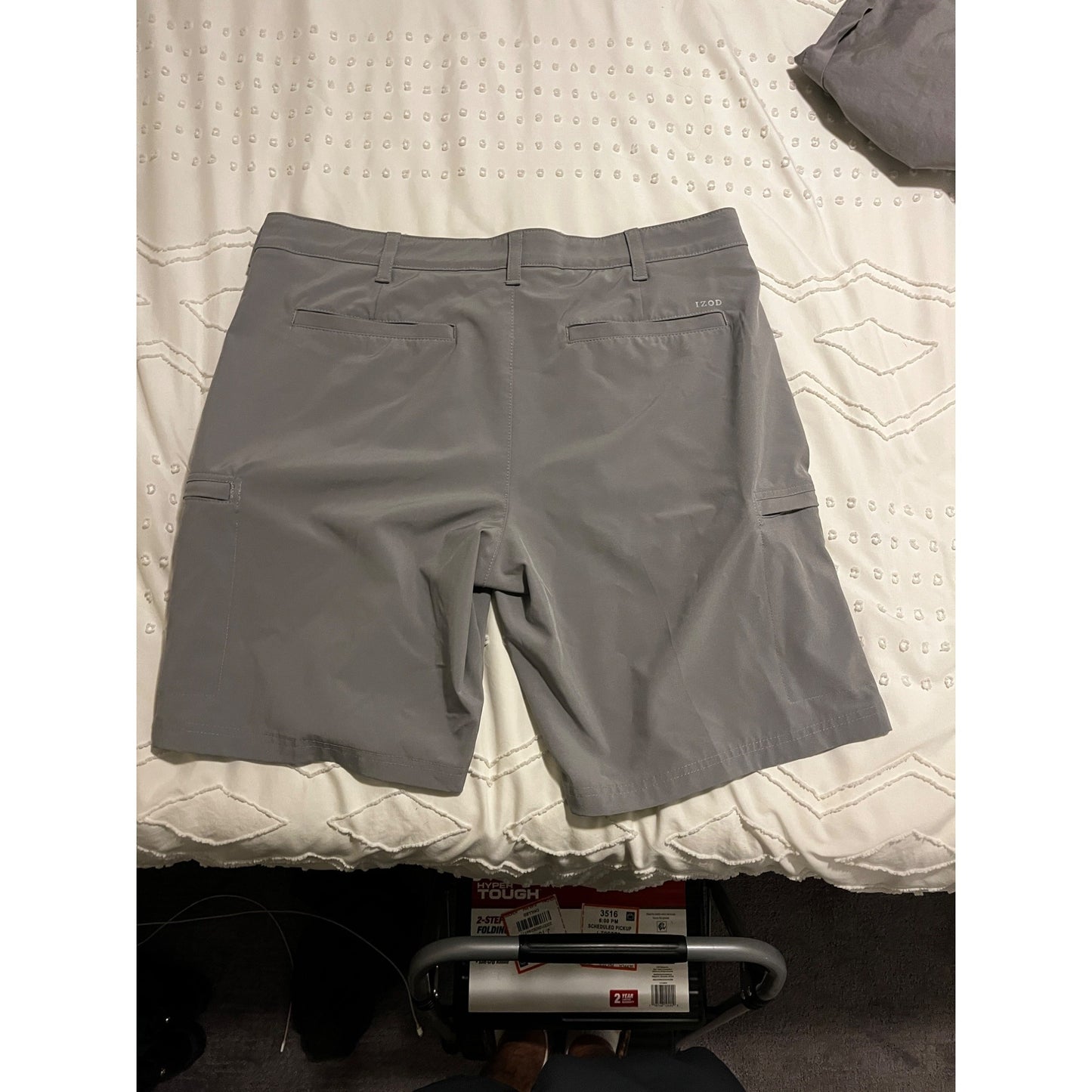 Izod Golf Lightweight Comfortable Performance Cargo Shorts Gray Men's Size 36