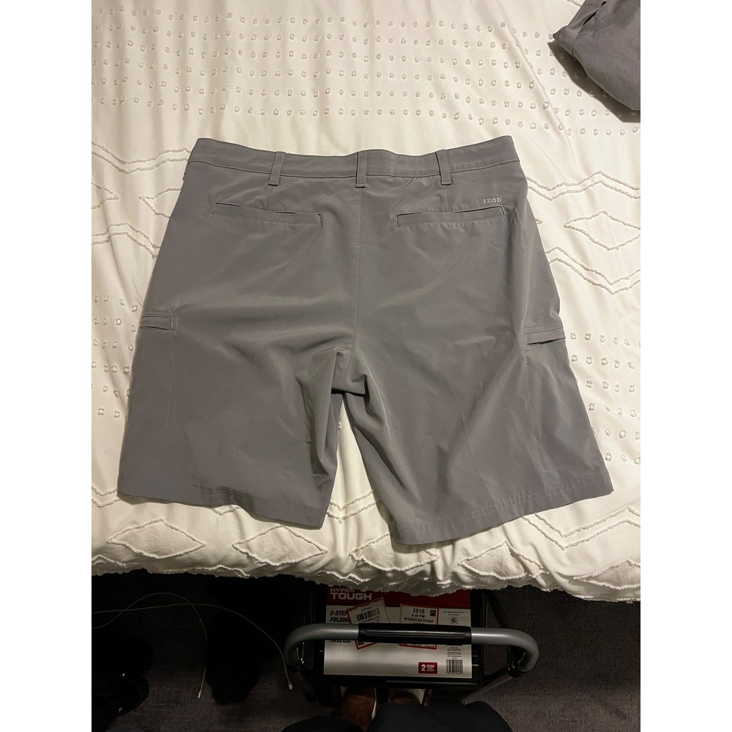 Izod Golf Lightweight Comfortable Performance Cargo Shorts Gray Men's Size 36