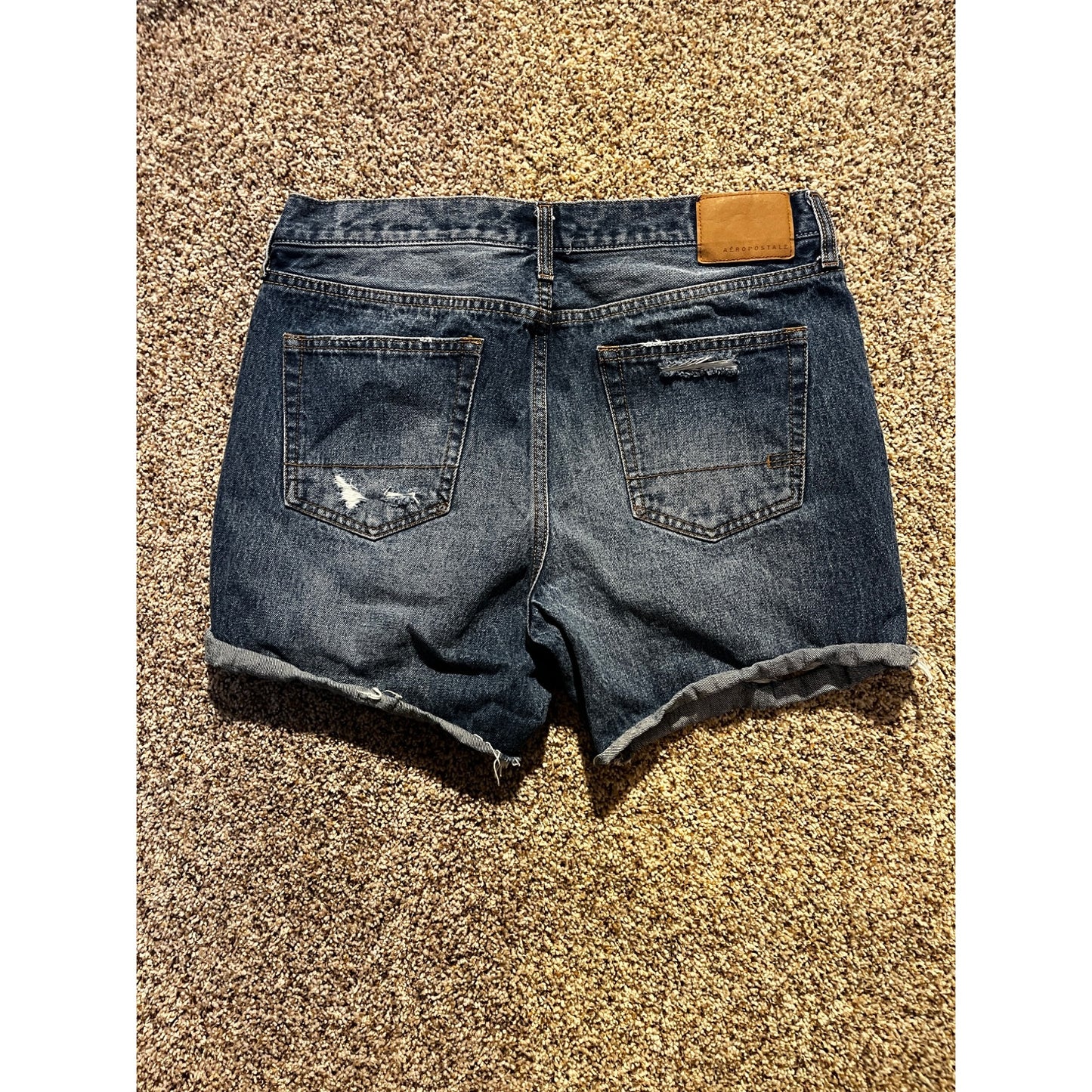 Aeropostale Womens Loose Cut Off Distressed Denim Shorts Size 31
