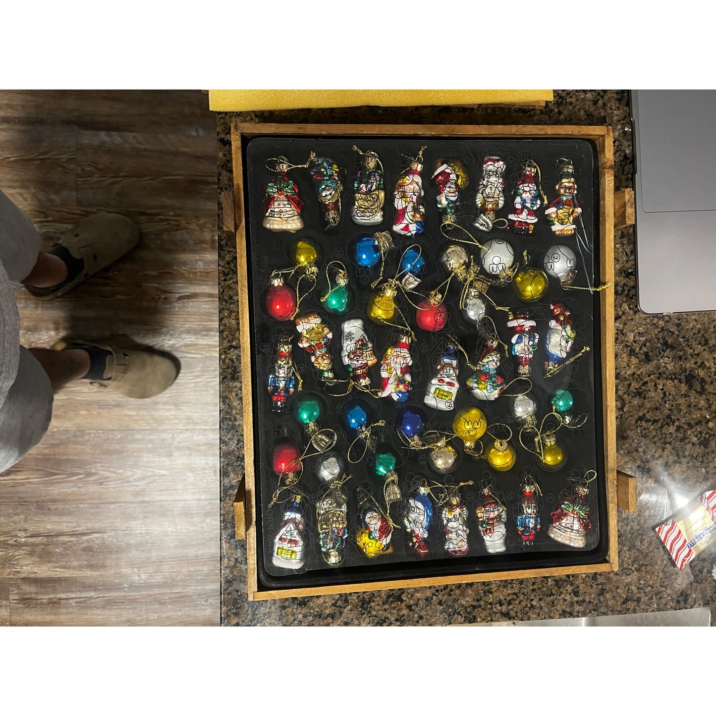 Thomas Pacconi Classics 48 Pc Blown Glass Ornament In Wood Chest Complete 2003