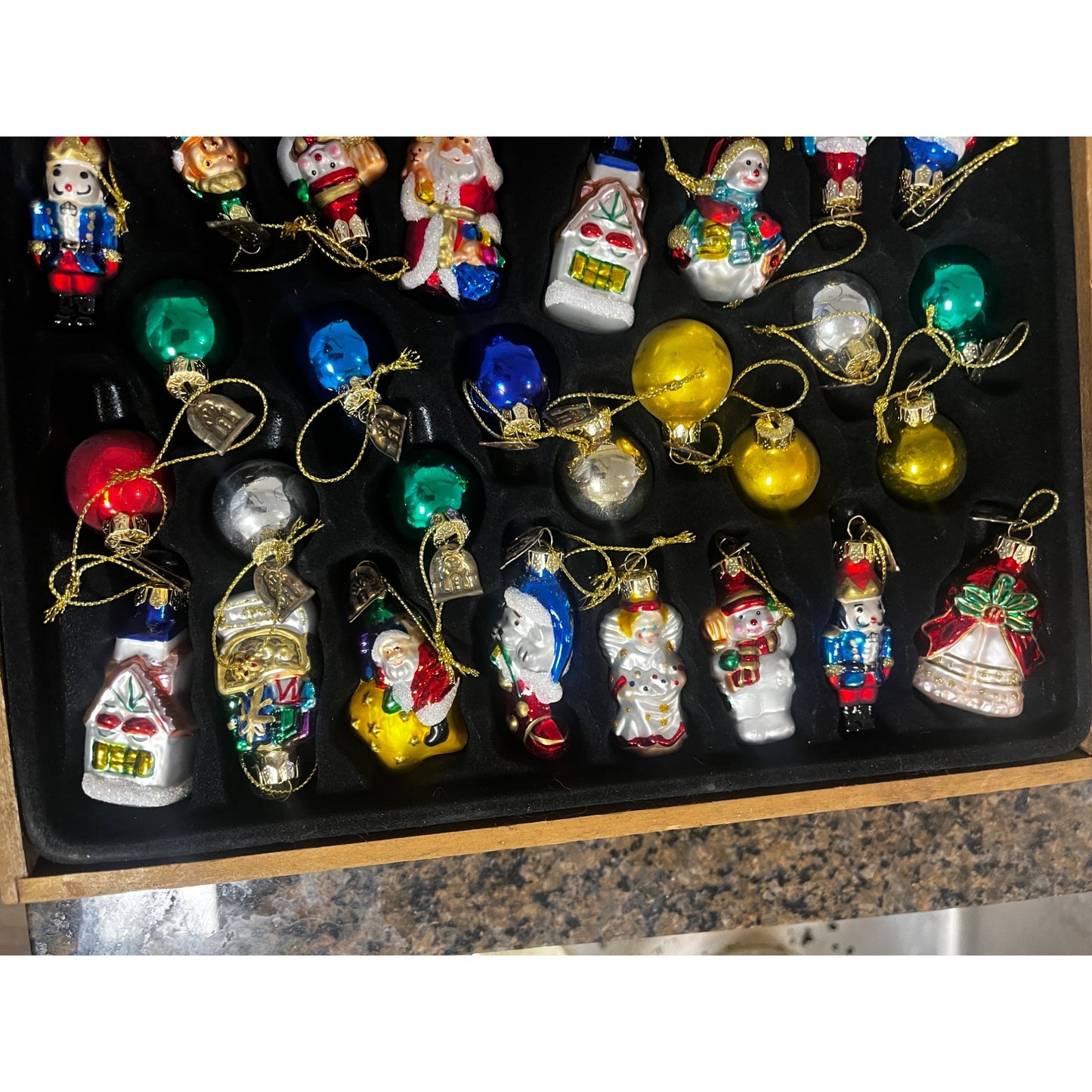 Thomas Pacconi Classics 48 Pc Blown Glass Ornament In Wood Chest Complete 2003