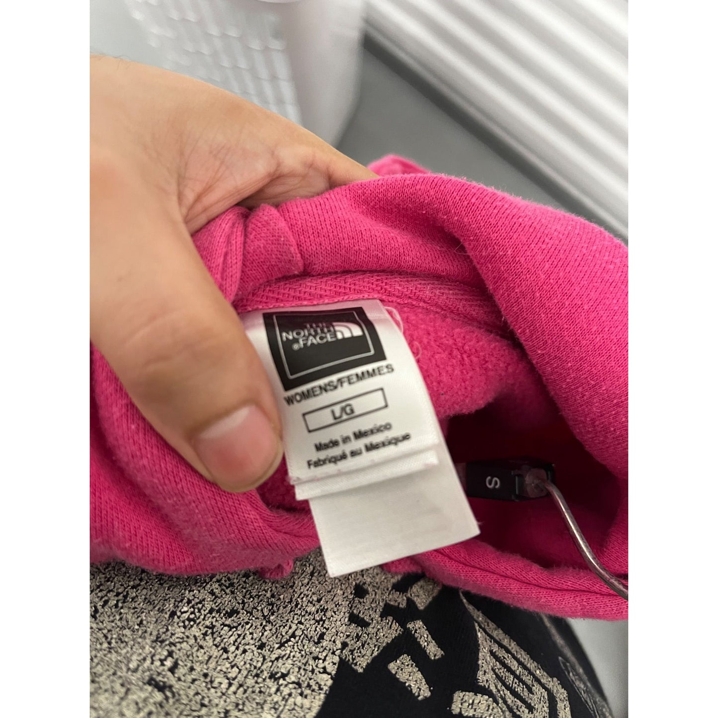 The North Face Sweatshirt Womens Medium Magenta Hooded Activewear Outdoors Size L