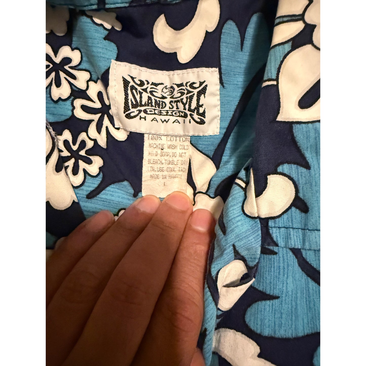 Island Style Design Mens Blue Short Sleeve Hawaiian Button Down Size L