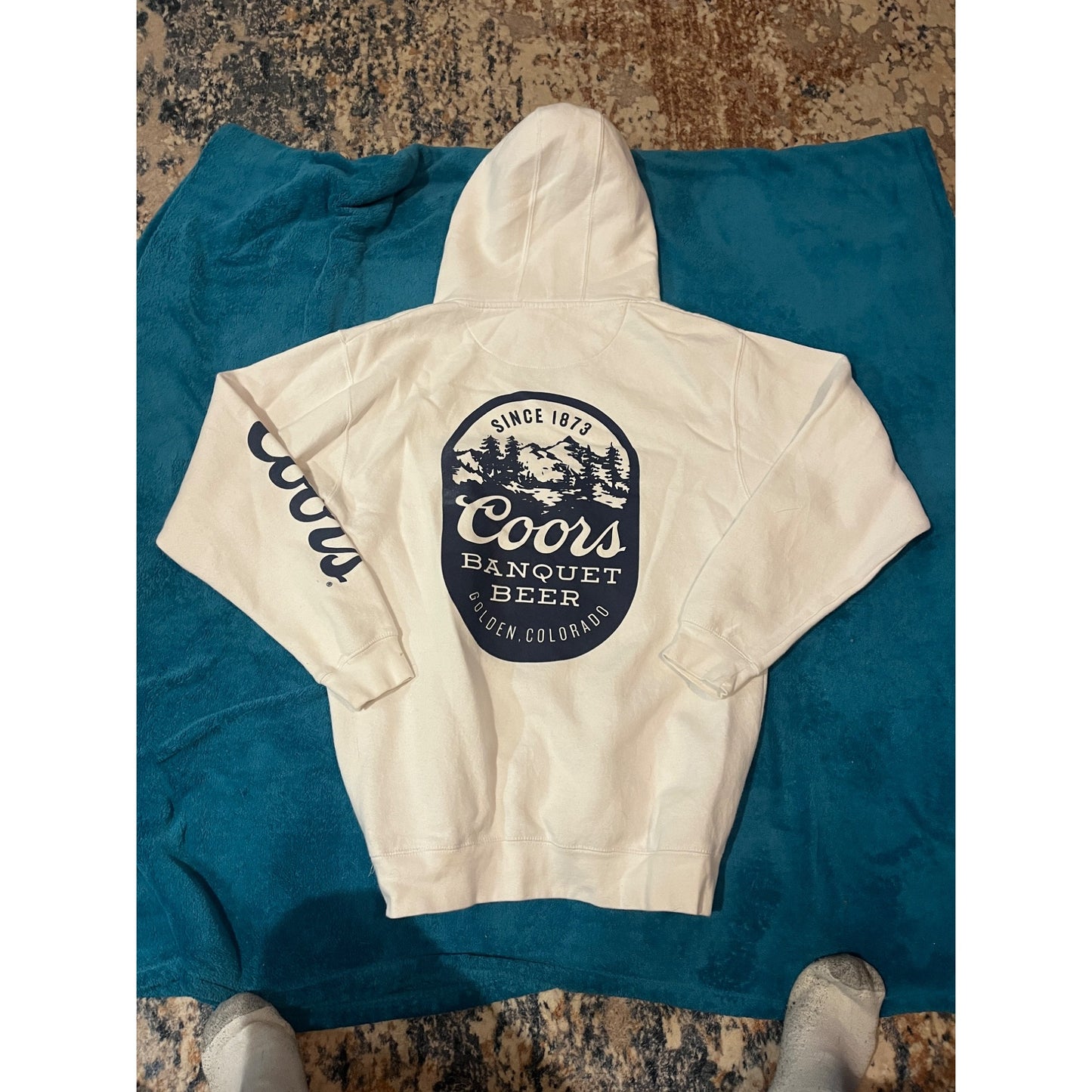 Coors Light White Pullover Sweater Hoodie Size L