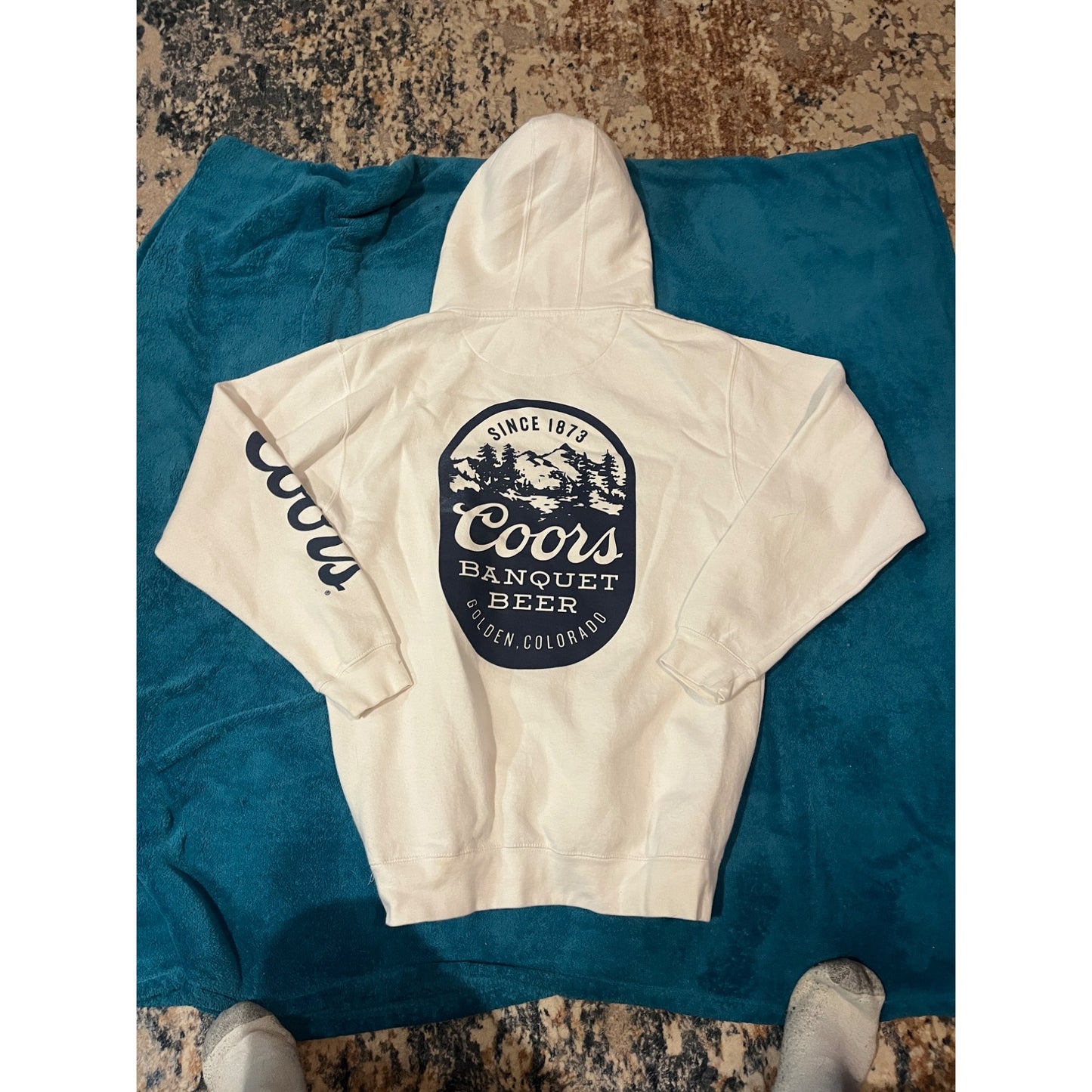 Coors Light White Pullover Sweater Hoodie Size L