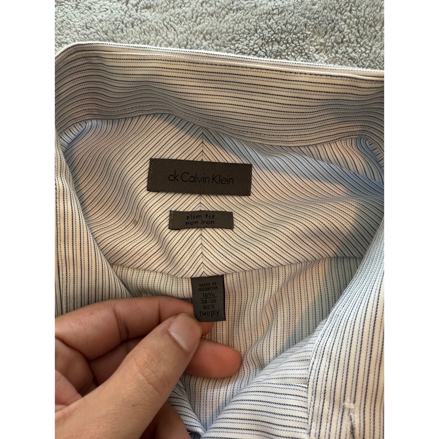 Calvin Klein Men’s Slim Fit Non-Iron Button Down Shirt – Size L