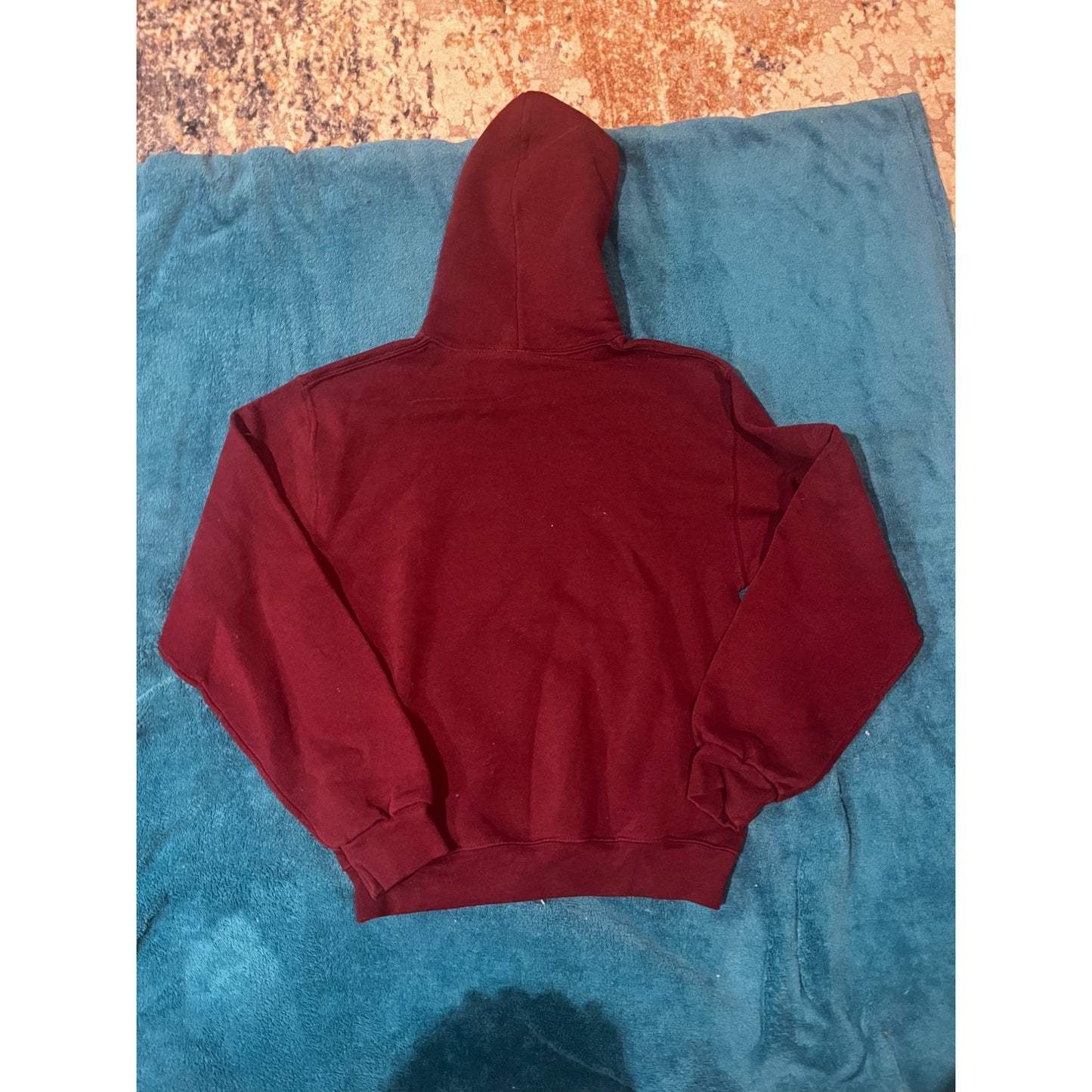 Maryville College Red Long Sleeve Pullover Hoodie Size S