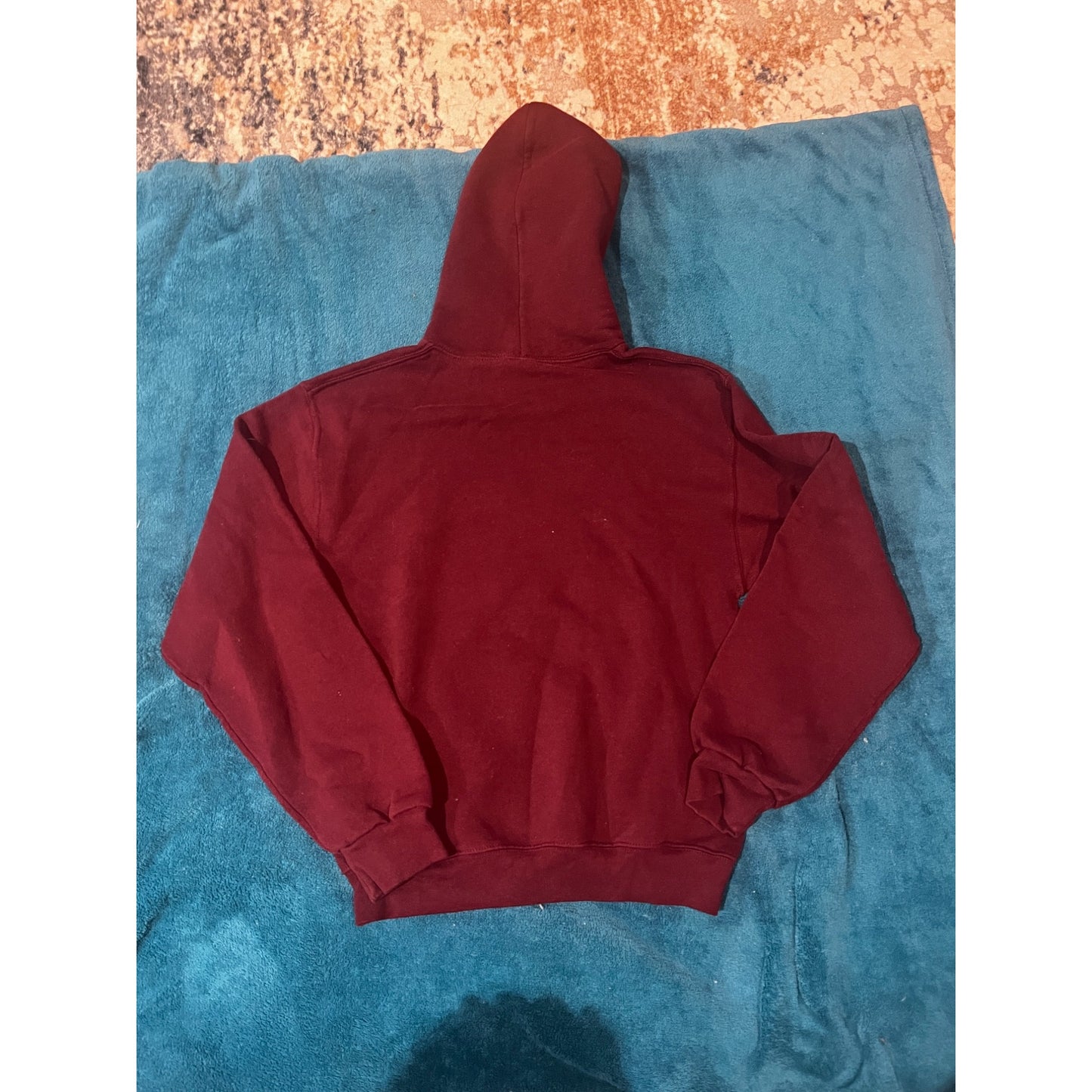 Maryville College Red Long Sleeve Pullover Hoodie Size S