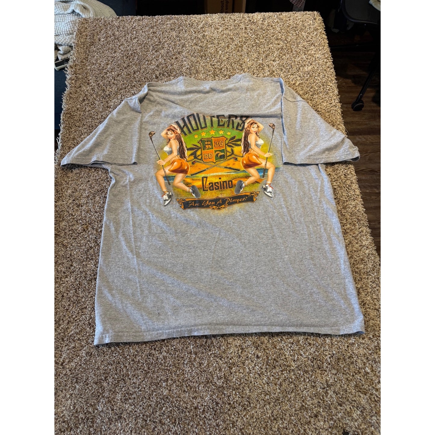 Hooters Casino Las Vegas Graphic T-Shirt Men's XL Gray Golf Girls Back Print
