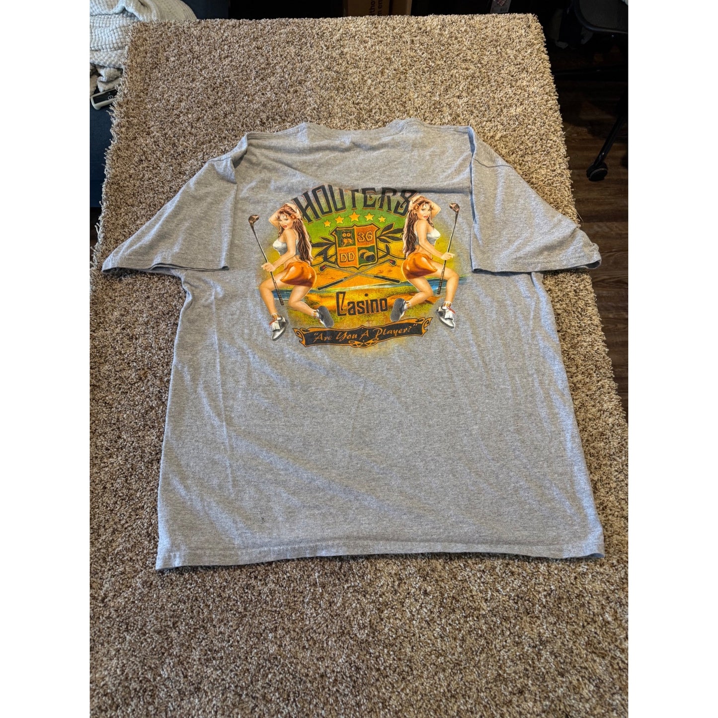 Hooters Casino Las Vegas Graphic T-Shirt Men's XL Gray Golf Girls Back Print