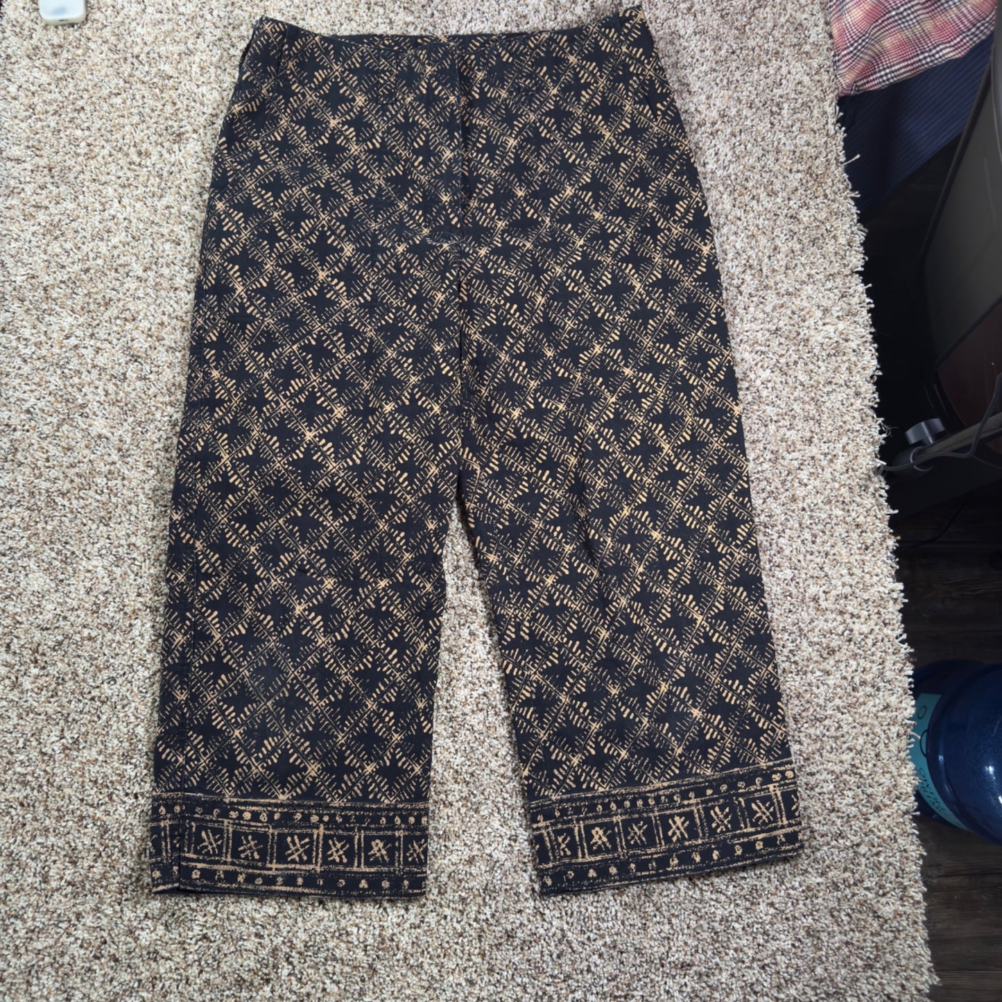 Lauren Ralph Lauren Women’s 8 Black Beige Tribal Print Crop Pants