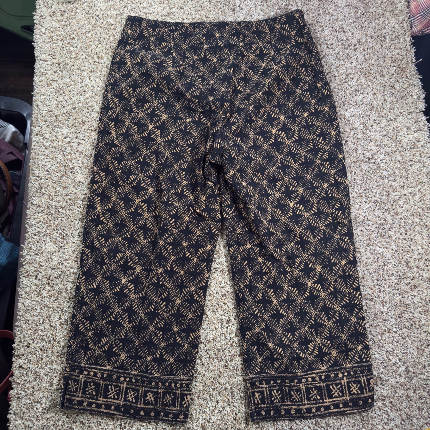 Lauren Ralph Lauren Women’s 8 Black Beige Tribal Print Crop Pants
