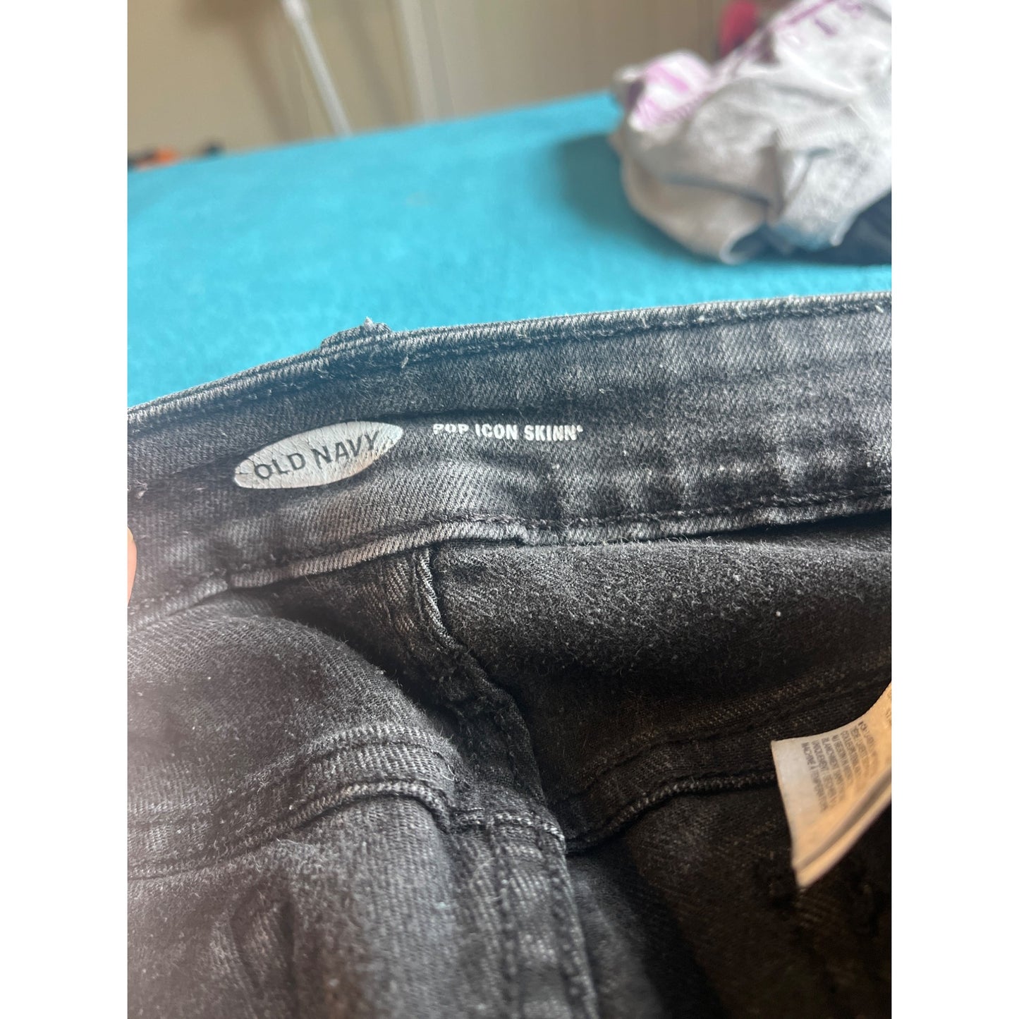Old Navy Womens Pop Icon Skinn Black Pants Size 6