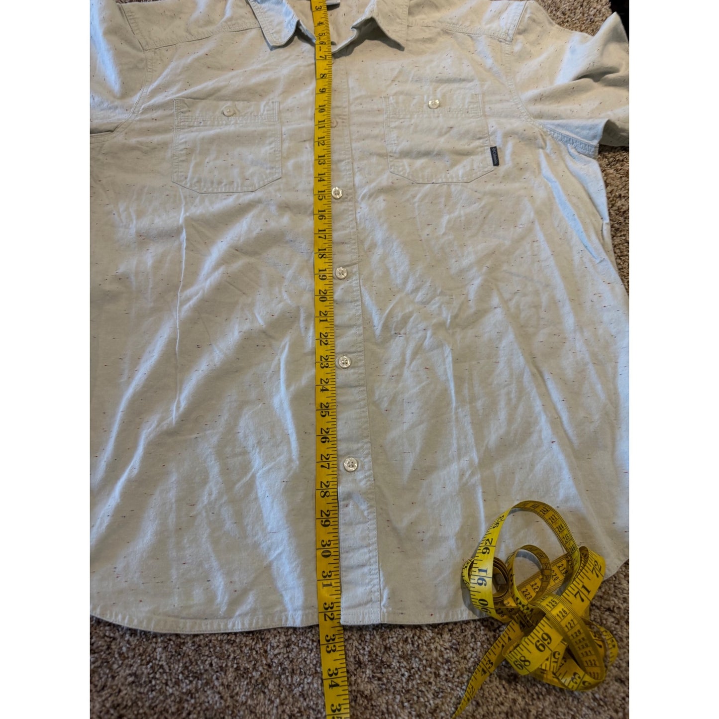 Columbia Sportswear Short Sleeve Button-Down Shirt Men's XL Tan Flecked
