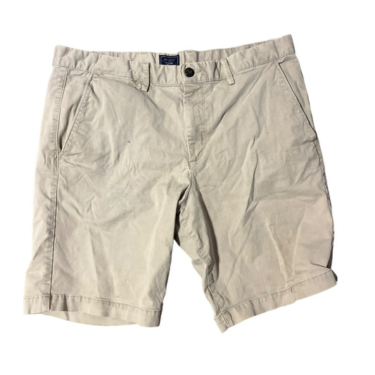 Gap Men’s 35 Beige Summer Coastal Flat Front Lived-In Chino Shorts
