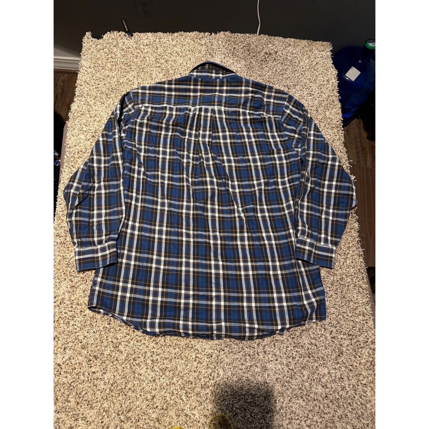 L.L.Bean Blue Plaid Button Down Shirt Men’s M Wrinkle Resistant Cotton Blend