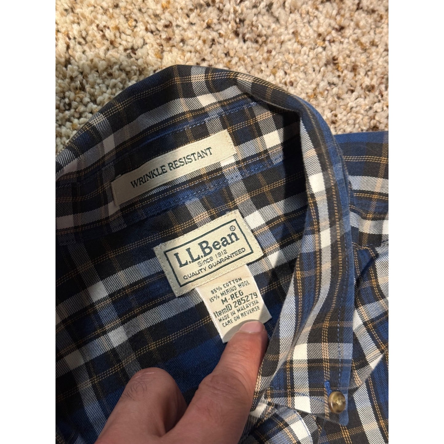 L.L.Bean Blue Plaid Button Down Shirt Men’s M Wrinkle Resistant Cotton Blend