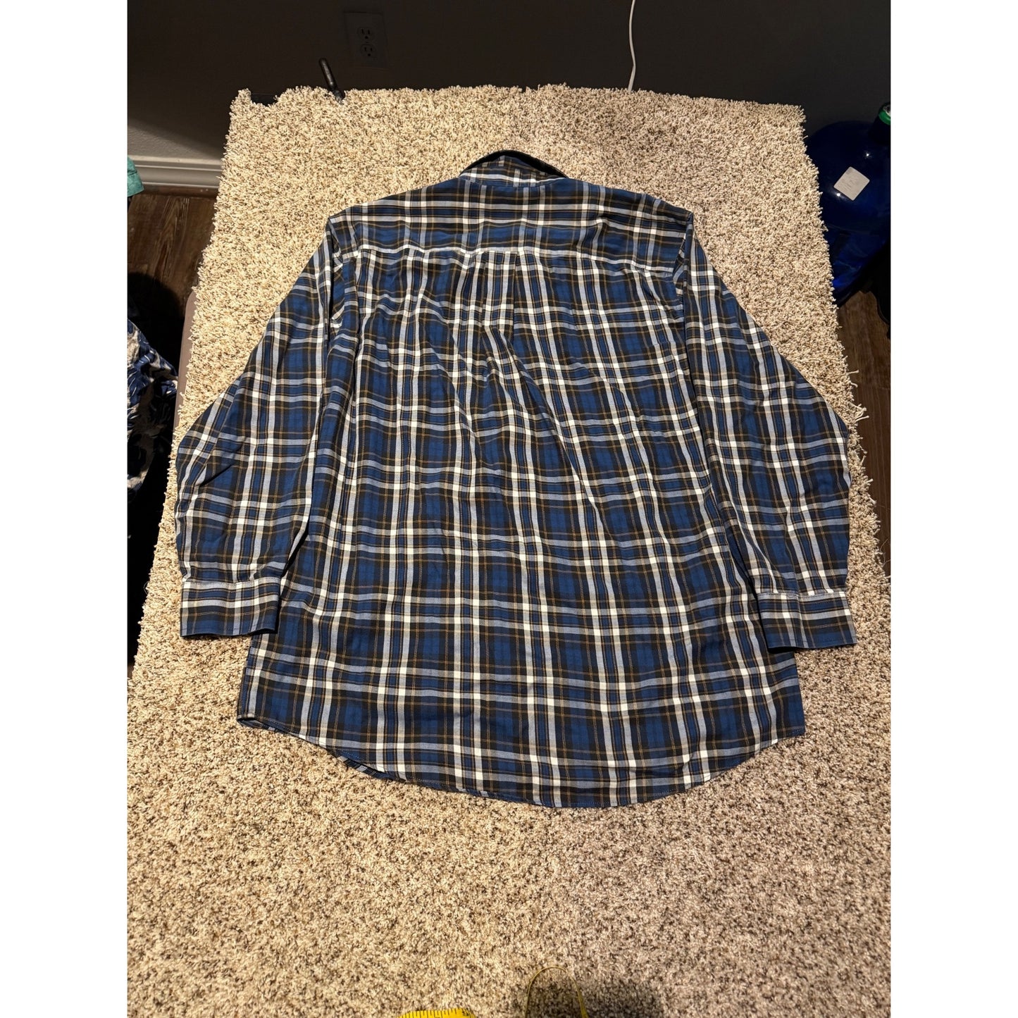L.L.Bean Blue Plaid Button Down Shirt Men’s M Wrinkle Resistant Cotton Blend