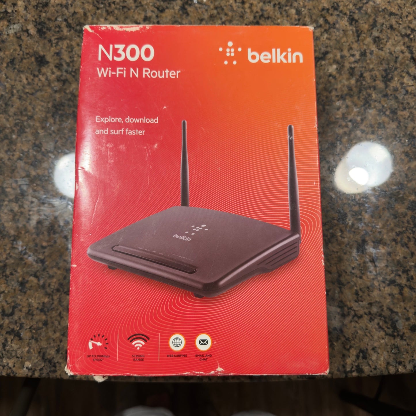 Belkin N300 Wi-Fi N Router F9K1007 Red Black Wireless Router