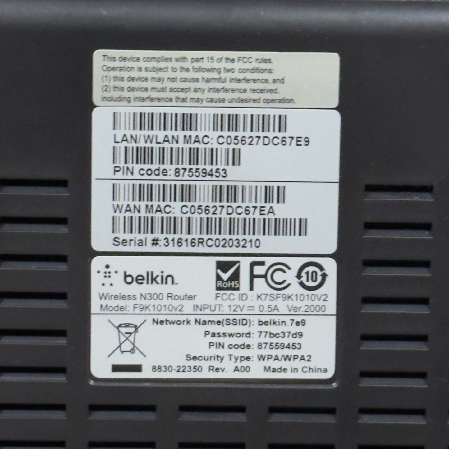 Belkin N300 Wi-Fi N Router F9K1007 Red Black Wireless Router