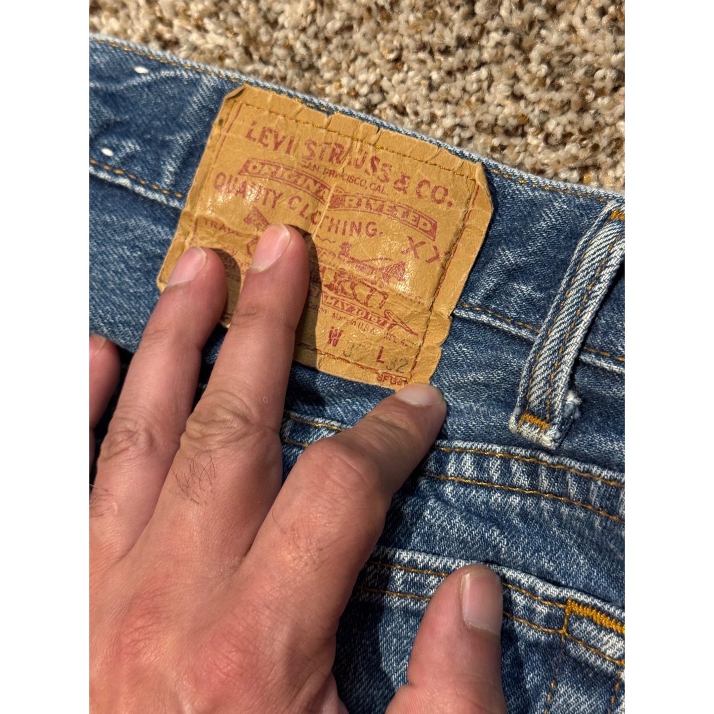 Vintage Levi's 501 Jeans Men's 35x32 Button Fly Blue Denim Two Horse Patch USA Style