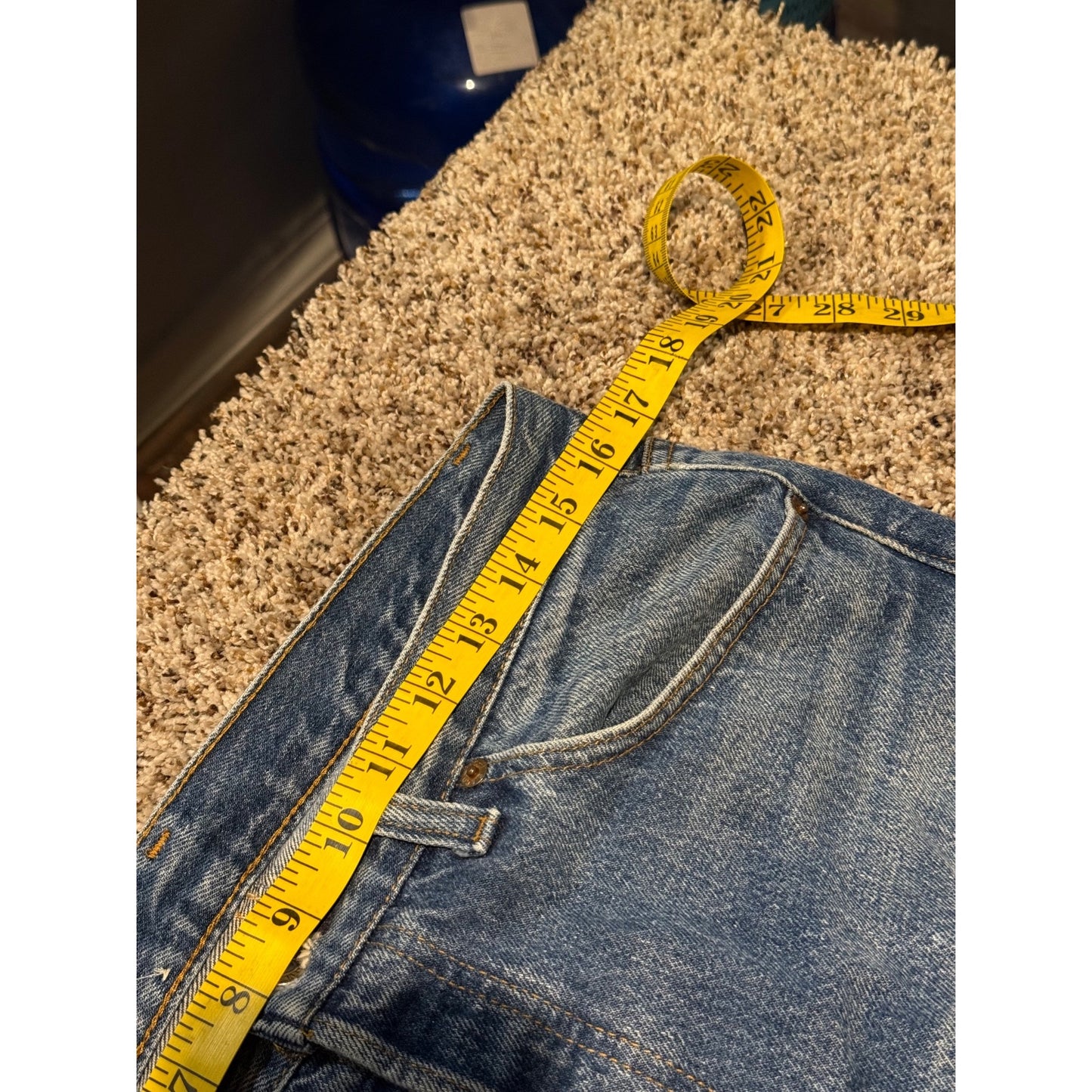 Vintage Levi's 501 Jeans Men's 35x32 Button Fly Blue Denim Two Horse Patch USA Style