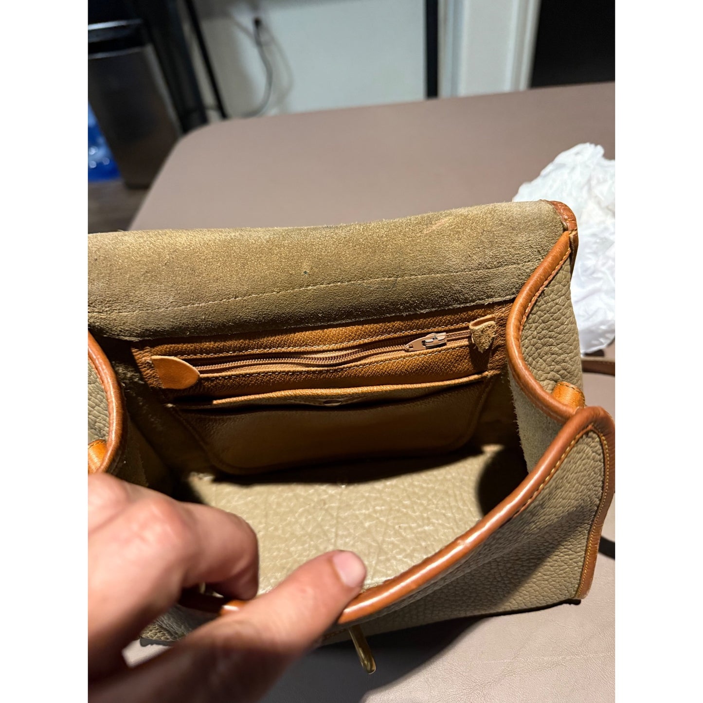 Vintage Dooney & Bourke Essex All-Weather Leather Crossbody Bag Taupe Tan
