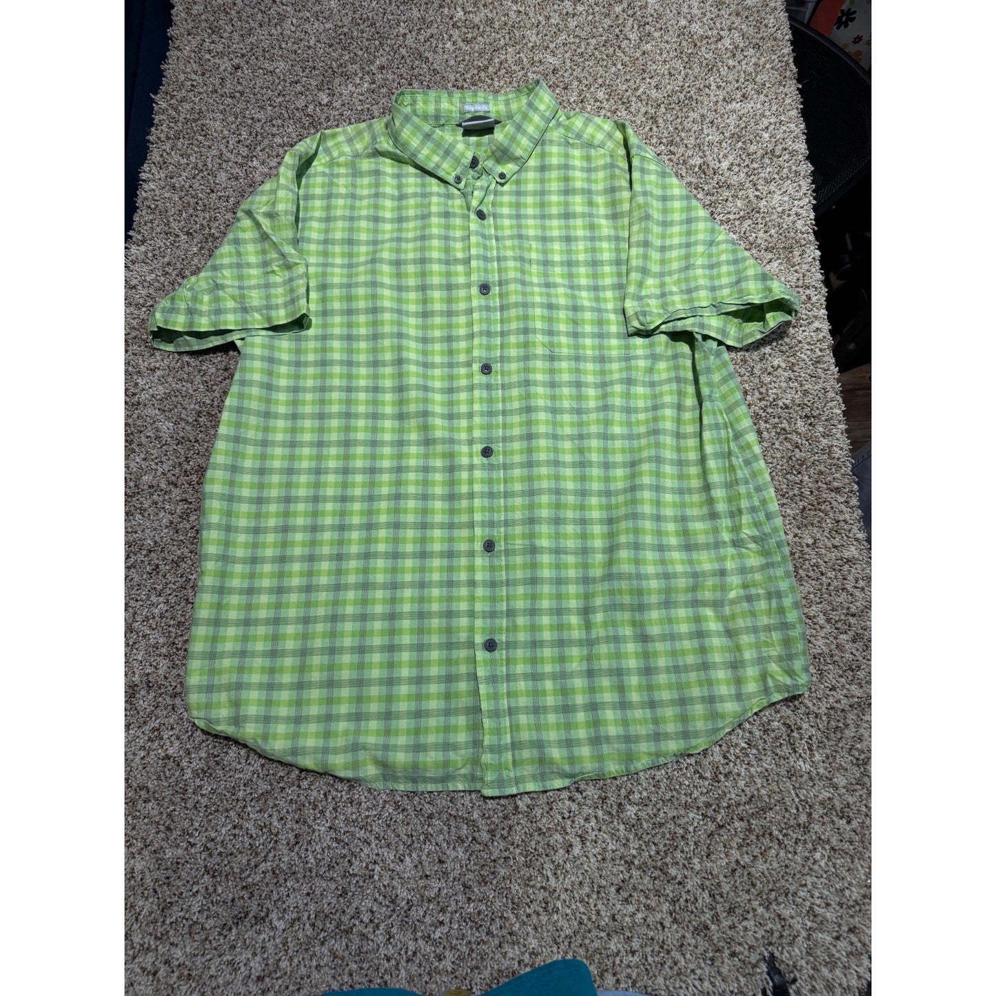 Columbia Sportswear Green Gray Plaid Button Down Shirt Men's XL Regular Fit