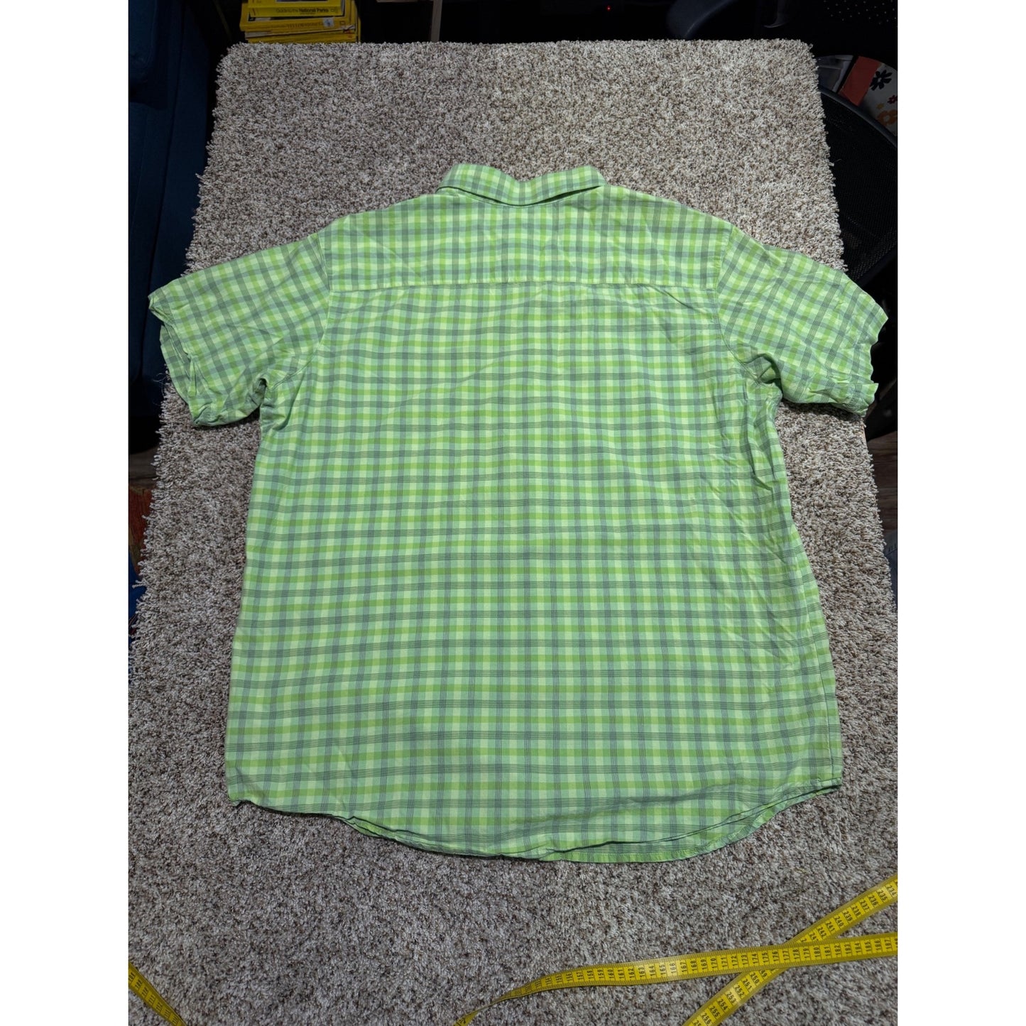 Columbia Sportswear Green Gray Plaid Button Down Shirt Men's XL Regular Fit