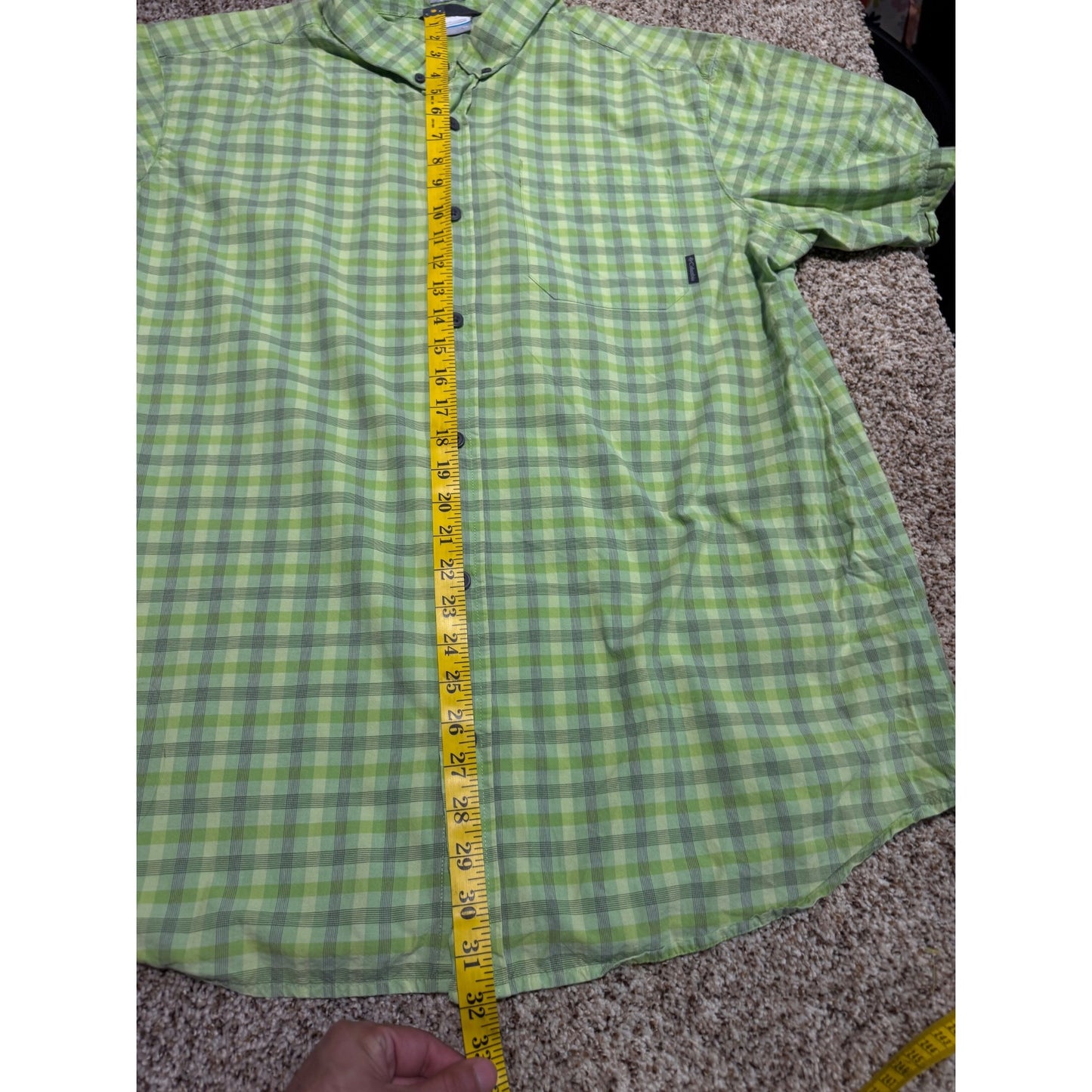 Columbia Sportswear Green Gray Plaid Button Down Shirt Men's XL Regular Fit