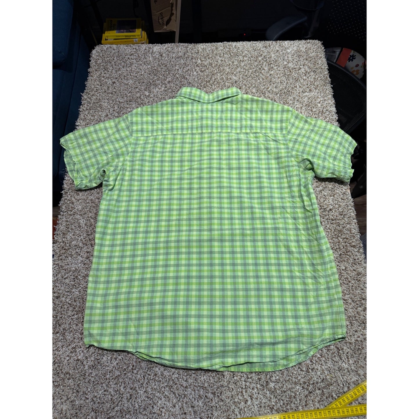 Columbia Sportswear Green Gray Plaid Button Down Shirt Men's XL Regular Fit