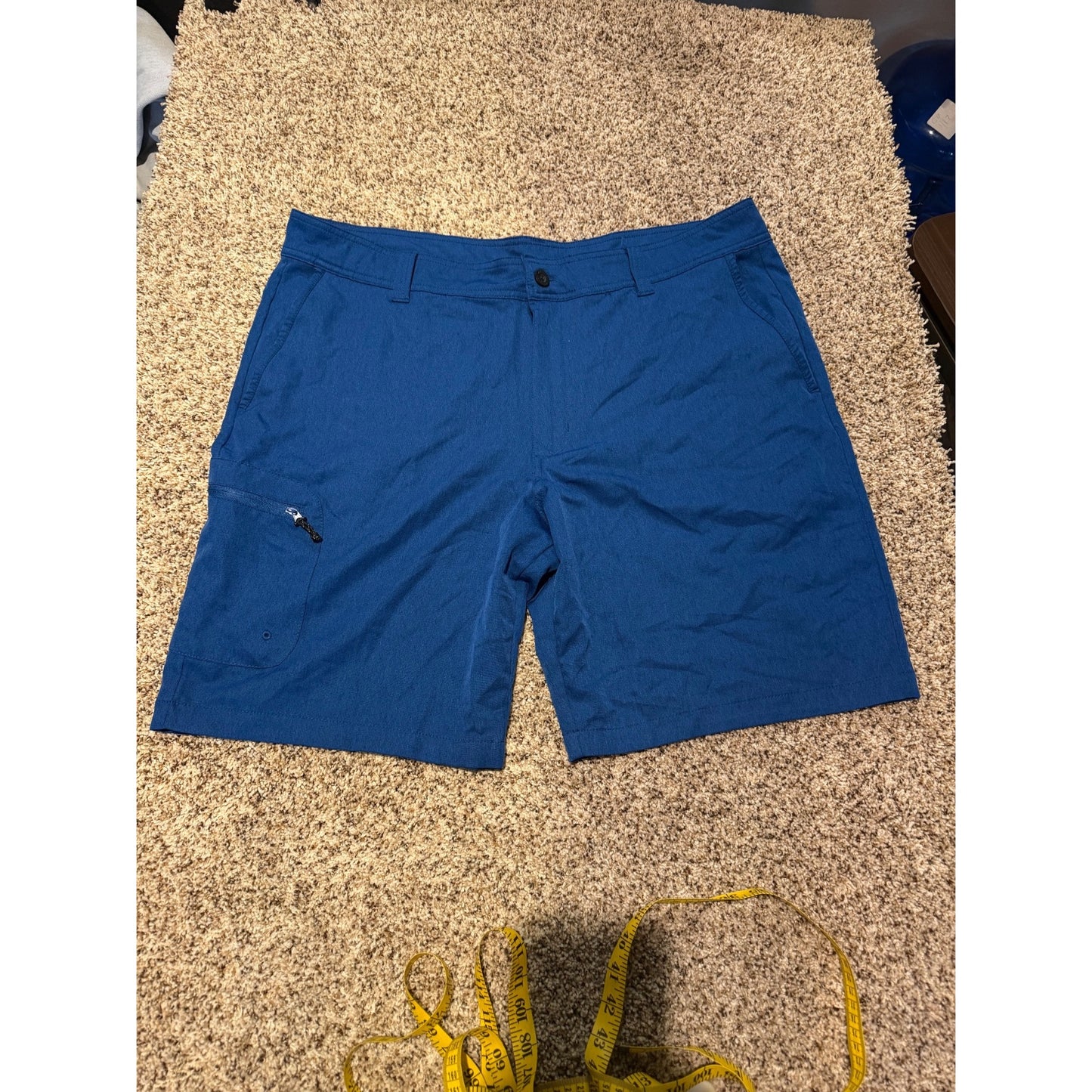 Magellan Outdoors Water Repellent Cargo Shorts Men's 40 Khaki Performance