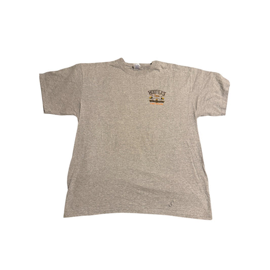 Hooters Gildan Mens Casino Golf Short Sleeve Graphic Gray T-shirt Size XL